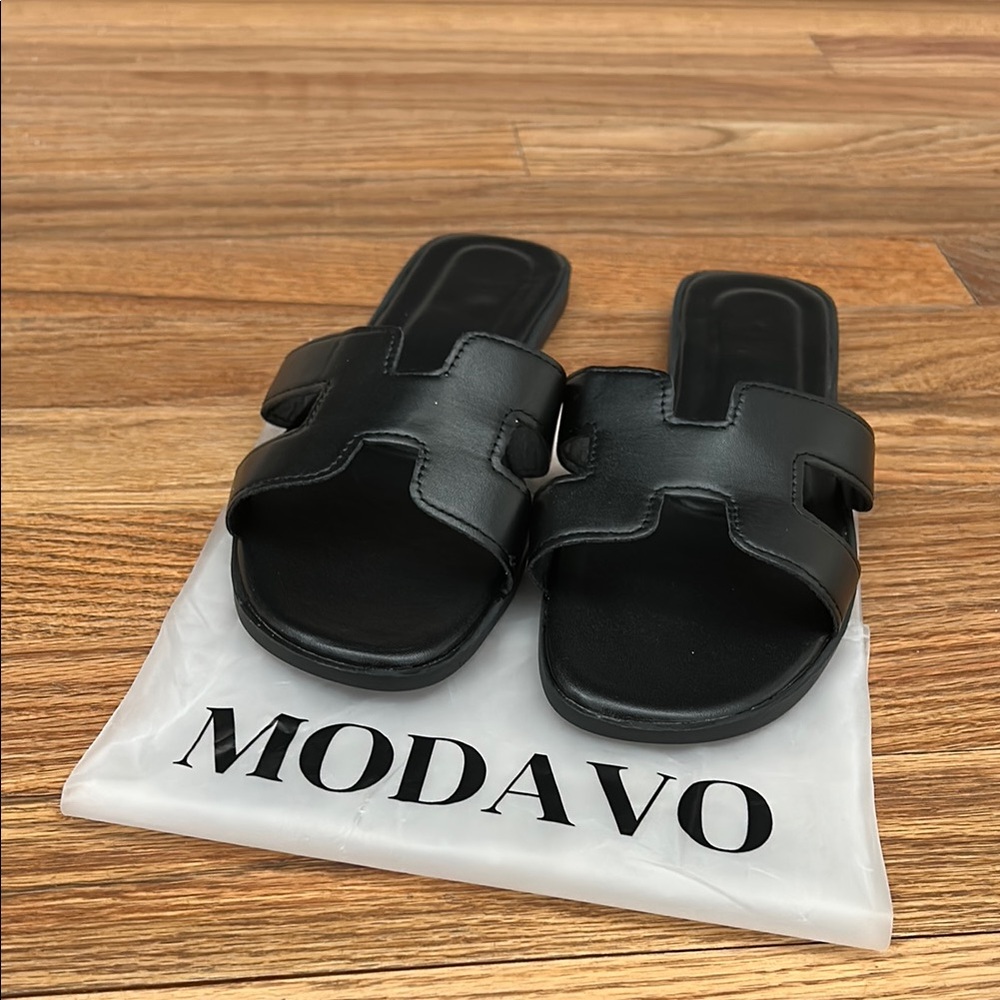 Moda Black Women's Sandals